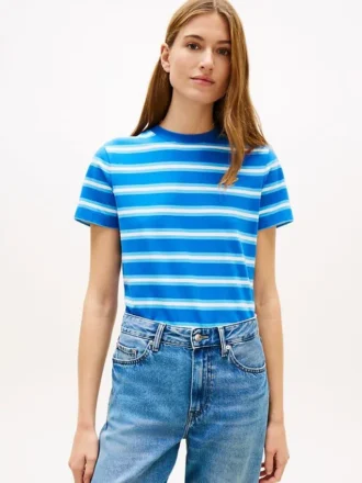 Camiseta con monograma bordado