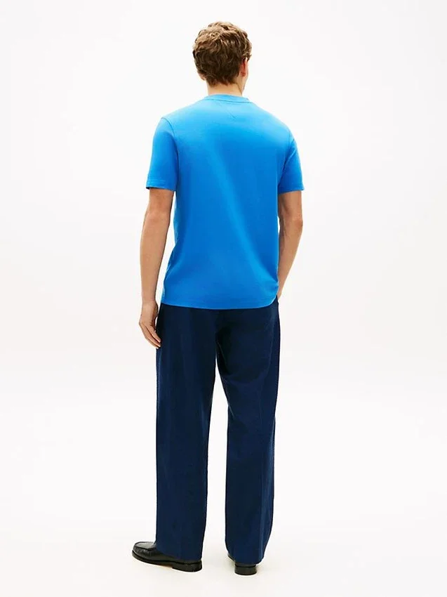 Camiseta con monograma bordado Camiseta con monograma bordado