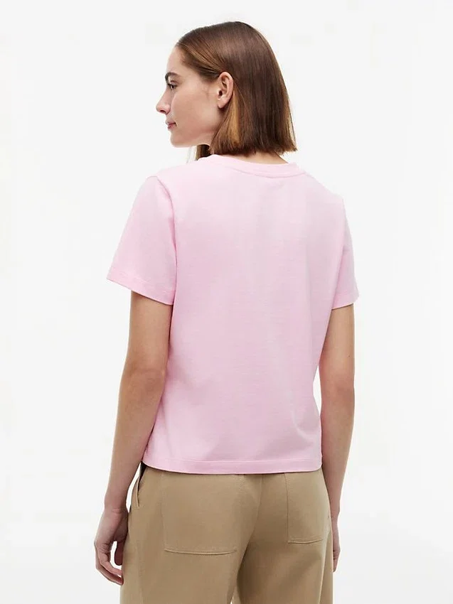 Camiseta con monograma bordado Camiseta con monograma bordado
