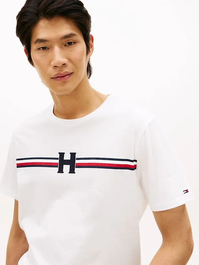 Camiseta con rayas H Camiseta con rayas H