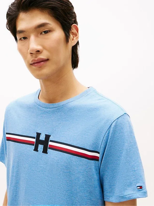 Camiseta con rayas H Camiseta con rayas H
