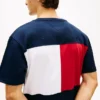 Camiseta de corte holgado con logotipo de bandera en la espalda