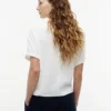 Camiseta de cuello redondo con mangas murciélago