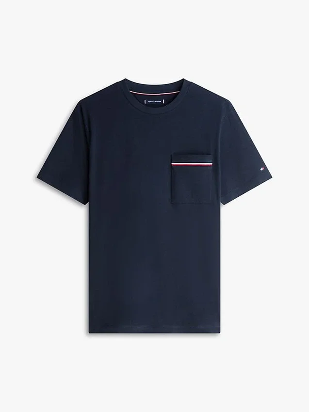 Camiseta de piqué con bolsillo y rayas características Camiseta de piqué con bolsillo y rayas características