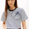 Camiseta de rayas con estampado floral abstracto