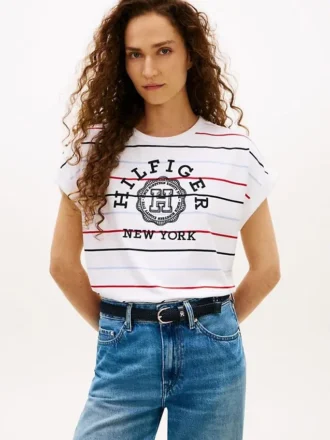 Camiseta de rayas con logotipo en arco y mangas dolman