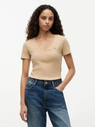 Camiseta Favorite con cuello en V