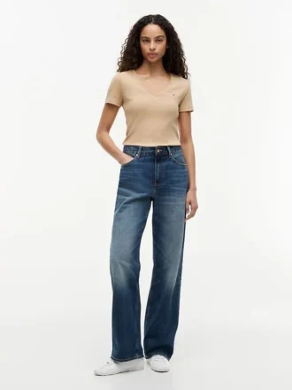 Camiseta Favorite con cuello en V