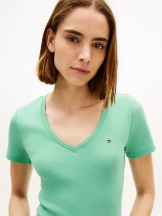 Camiseta Favorite con cuello en V
