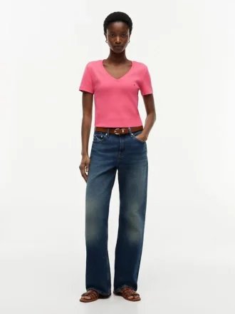 Camiseta Favorite con cuello en V