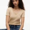 Camiseta Favorite con cuello en V