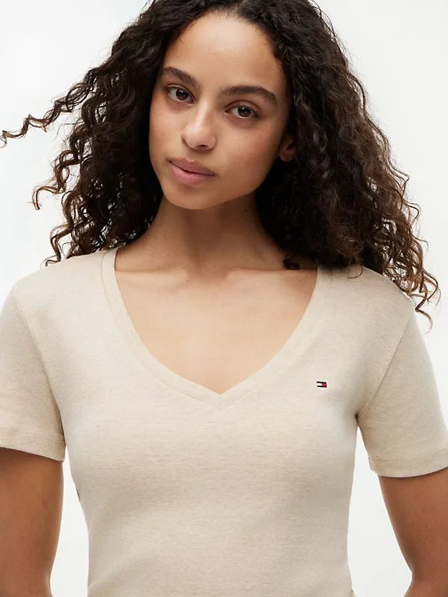 Camiseta Favorite con cuello en V Camiseta Favorite con cuello en V