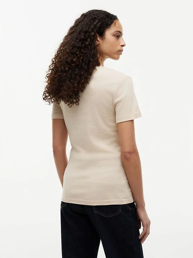 Camiseta Favorite con cuello en V Camiseta Favorite con cuello en V