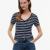 Camiseta Favorite de cuello en V a rayas