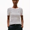 Camiseta Favorite de cuello redondo a rayas Camiseta Favorite de cuello redondo a rayas