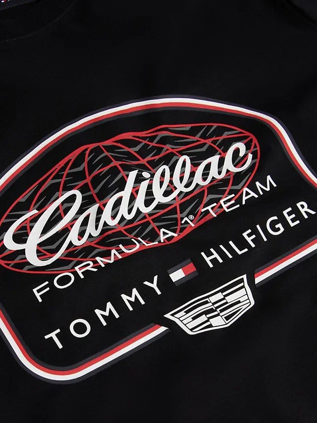 Camiseta Globe de Tommy x Cadillac F1® Team Camiseta Globe de Tommy x Cadillac F1® Team