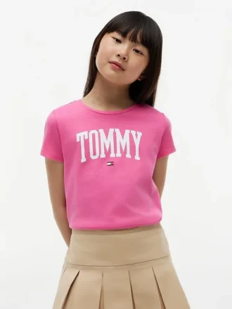Camiseta infantil con el logotipo de Tommy