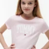 Camiseta infantil con el logotipo de Tommy