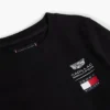 Camiseta infantil con el logotipo del Tommy x Cadillac F1® Team