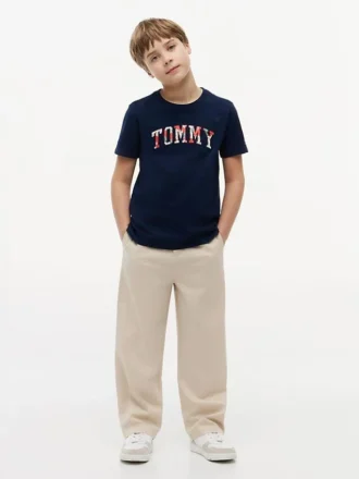 Camiseta infantil con el logotipo floral de Tommy