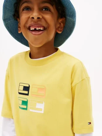 Camiseta infantil con estampado gráfico 3D