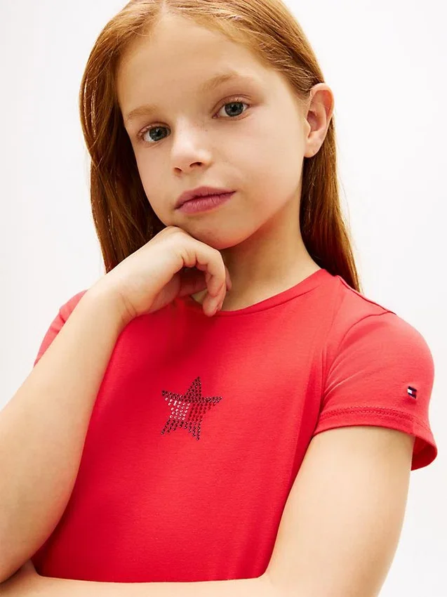 Camiseta infantil con estrella y bandera de strass Camiseta infantil con estrella y bandera de strass