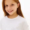 Camiseta infantil con lazo delantero y logotipo de Hilfiger Camiseta infantil con lazo delantero y logotipo de Hilfiger