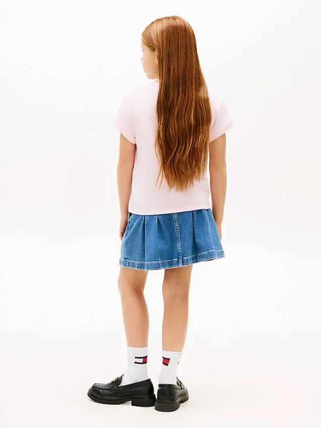 Camiseta infantil con lazo delantero y logotipo de Hilfiger Camiseta infantil con lazo delantero y logotipo de Hilfiger