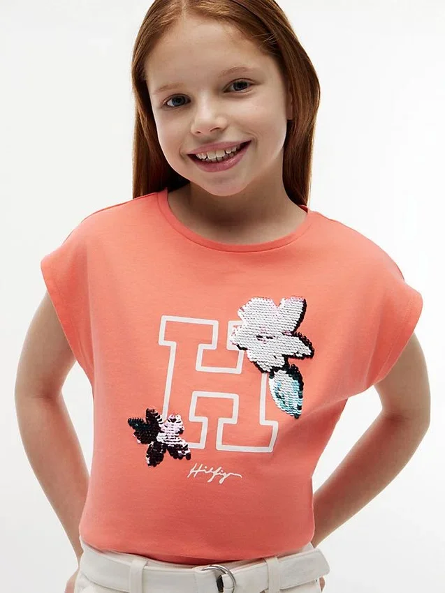 Camiseta infantil con logo floral de lentejuelas Camiseta infantil con logo floral de lentejuelas