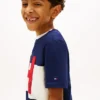 Camiseta infantil con logo náutico en bloques de color Camiseta infantil con logo náutico en bloques de color