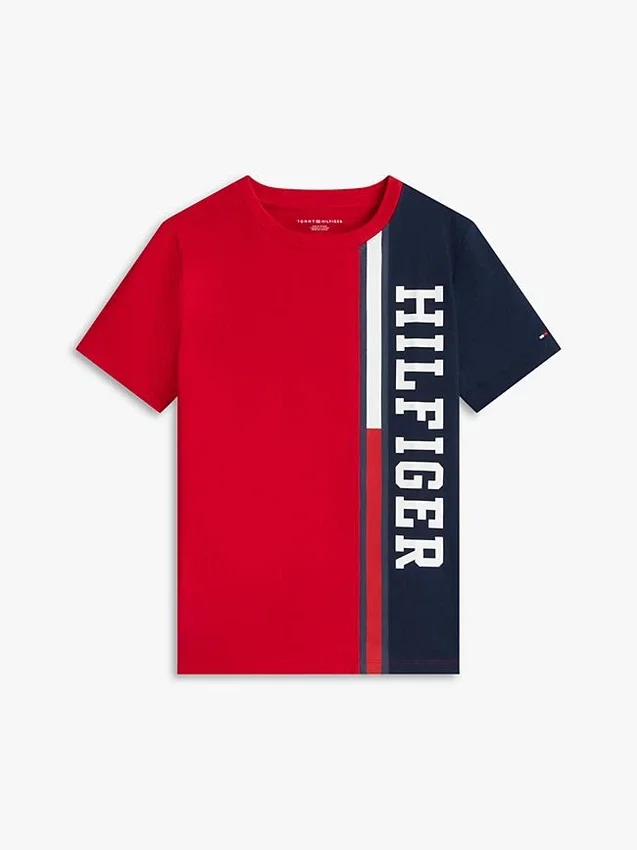 Camiseta infantil con logo y bloques de color verticales Camiseta infantil con logo y bloques de color verticales