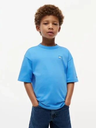 Camiseta infantil con logotipo de bandera en tonos