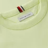Camiseta infantil con logotipo de bandera en tonos Camiseta infantil con logotipo de bandera en tonos