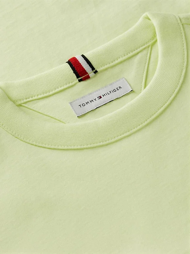 Camiseta infantil con logotipo de bandera en tonos Camiseta infantil con logotipo de bandera en tonos
