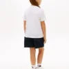 Camiseta infantil con logotipo de corazón de lentejuelas Camiseta infantil con logotipo de corazón de lentejuelas