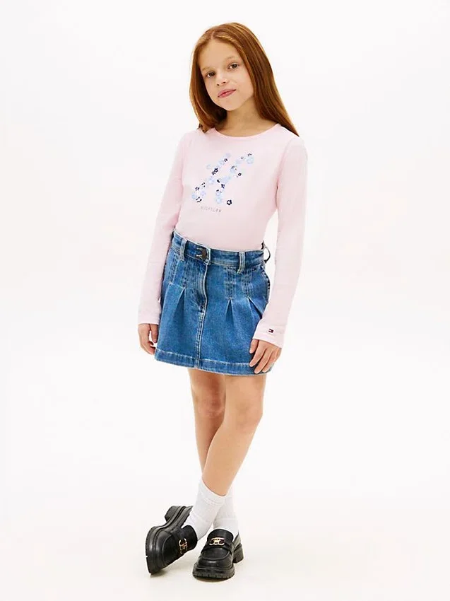 Camiseta infantil con monograma floral Camiseta infantil con monograma floral