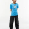 Camiseta infantil con monograma multicolor