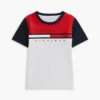 Camiseta infantil con rayas y bloques de color Camiseta infantil con rayas y bloques de color