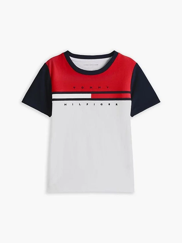 Camiseta infantil con rayas y bloques de color Camiseta infantil con rayas y bloques de color