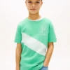 Camiseta infantil con rayas y logotipo Camiseta infantil con rayas y logotipo