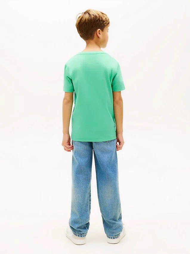 Camiseta infantil con rayas y logotipo Camiseta infantil con rayas y logotipo