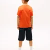 Camiseta infantil con rayas y logotipo Camiseta infantil con rayas y logotipo