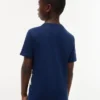 Camiseta infantil con rayas y logotipo Camiseta infantil con rayas y logotipo