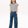 Camiseta infantil de rayas con mangas con volantes Camiseta infantil de rayas con mangas con volantes