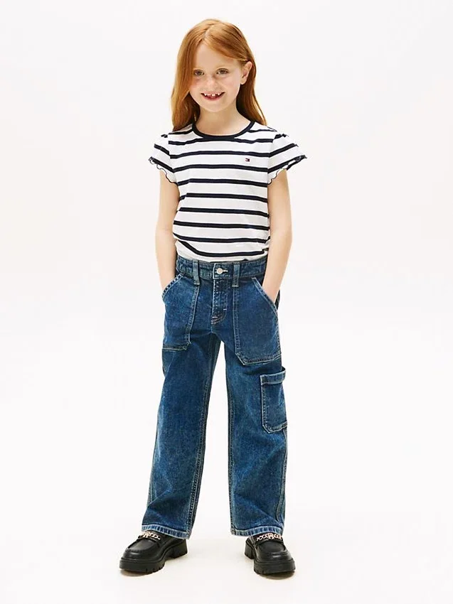 Camiseta infantil de rayas con mangas con volantes Camiseta infantil de rayas con mangas con volantes