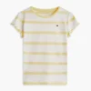 Camiseta infantil de rayas con ribete en las mangas Camiseta infantil de rayas con ribete en las mangas