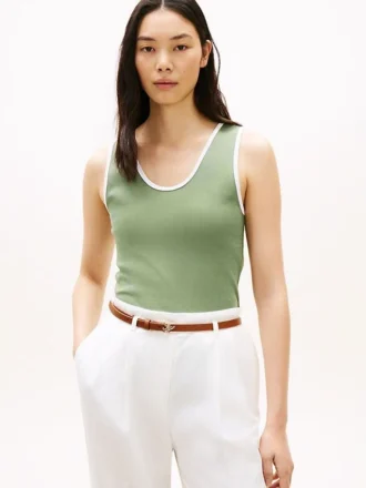 Camiseta sin mangas con cuello en V acanalado