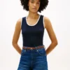 Camiseta sin mangas con cuello en V acanalado