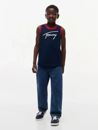 Camiseta sin mangas para niños con el logotipo de Tommy en letra cursiva
