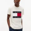 Camiseta Tommy Jeans con gran logotipo de bandera Camiseta Tommy Jeans con gran logotipo de bandera